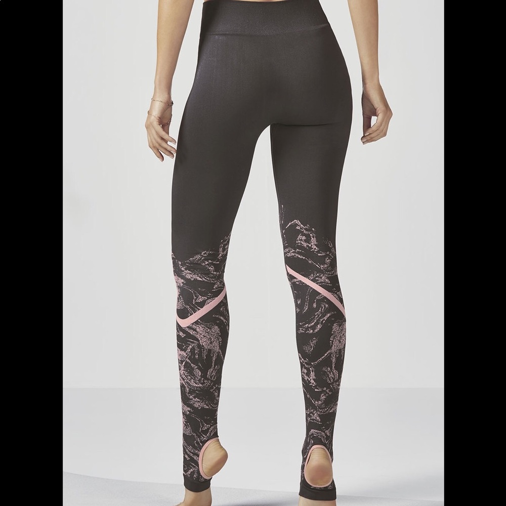 NWT Fabletics Seamless Printed Legging XL - TALL